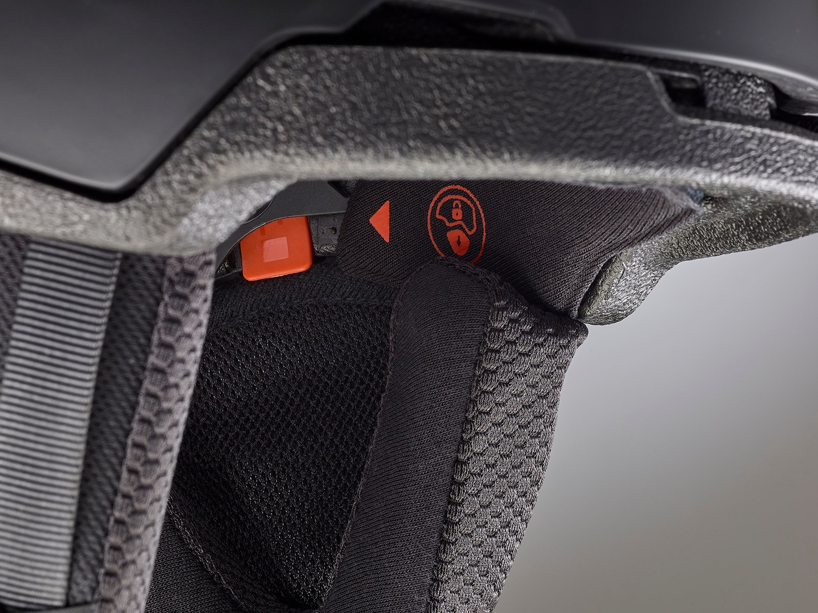 3D Ear
        Pads